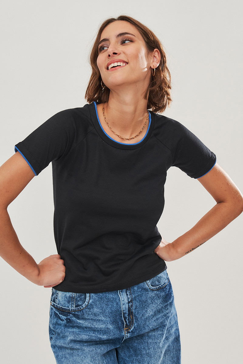 Remera MC Kari