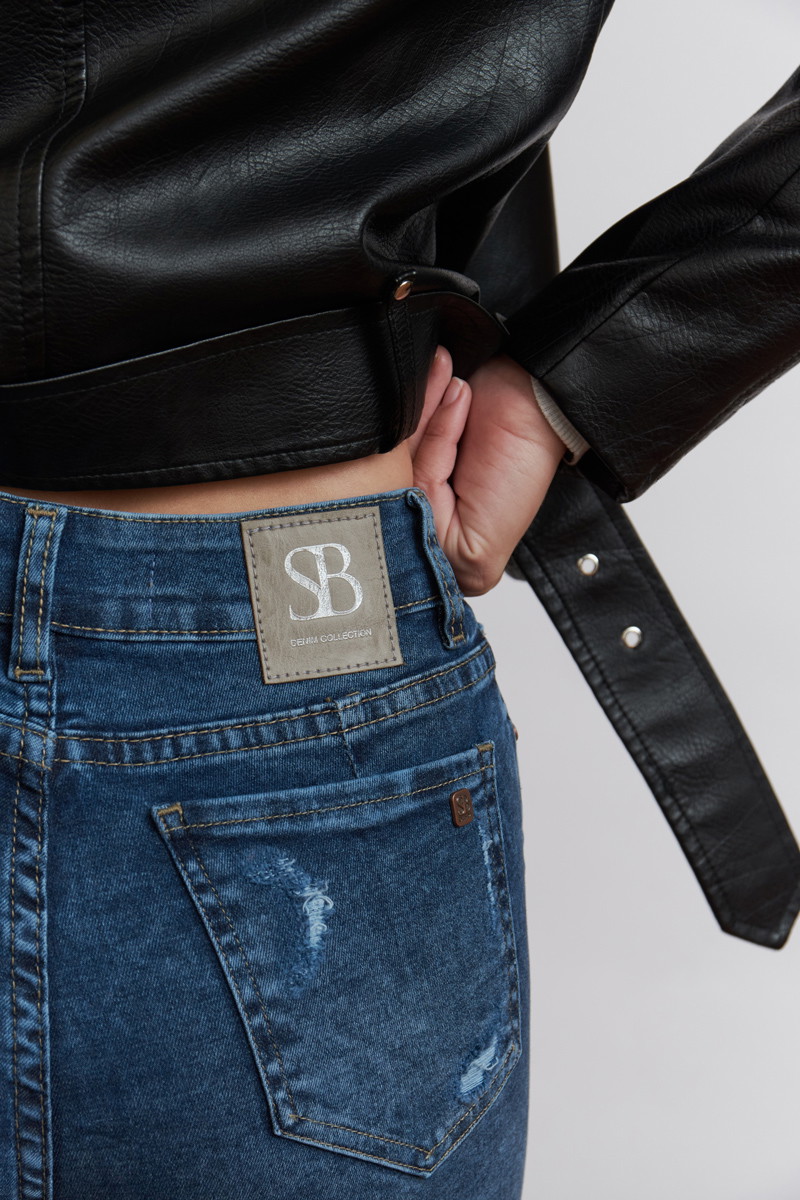 Jean Oxford Crop Sabina