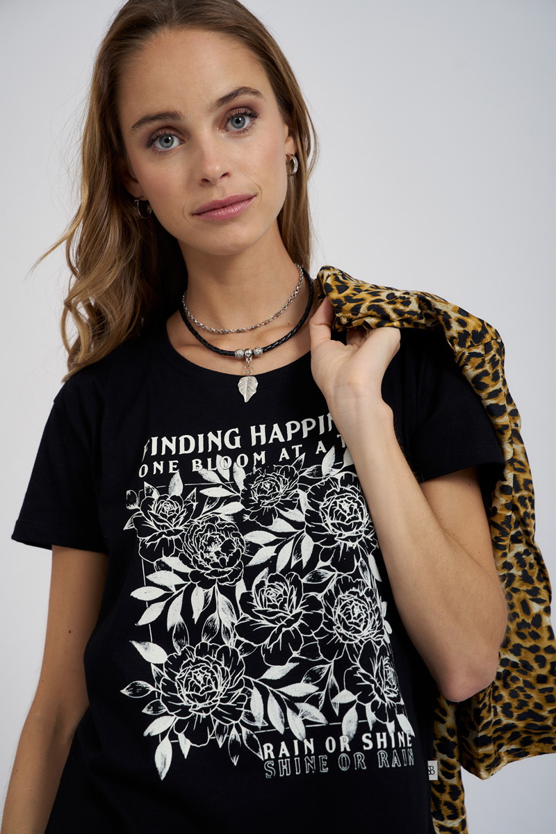 Remera MC Happyness