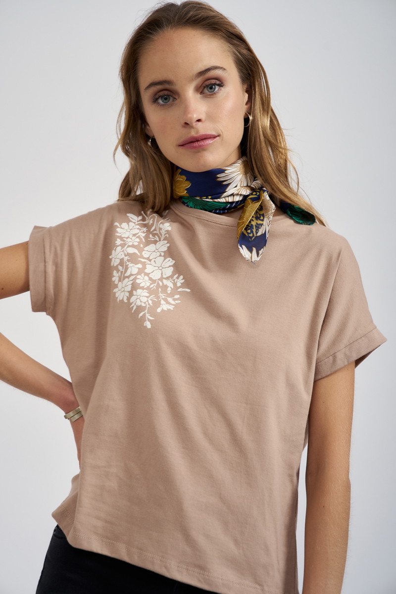 Remera MC Flor