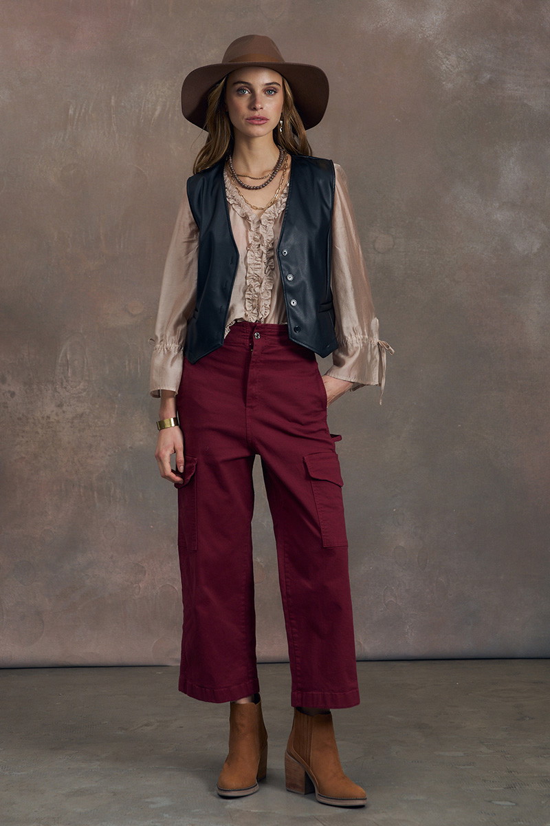 Cargo Crop Bela