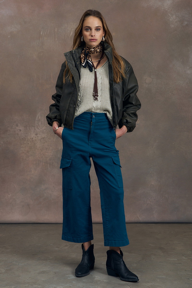 Cargo Crop Bela