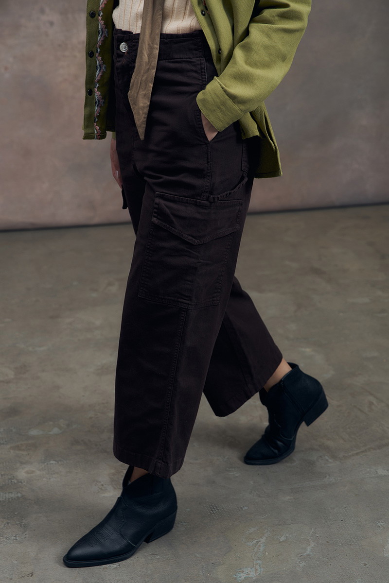 Cargo Crop Bela