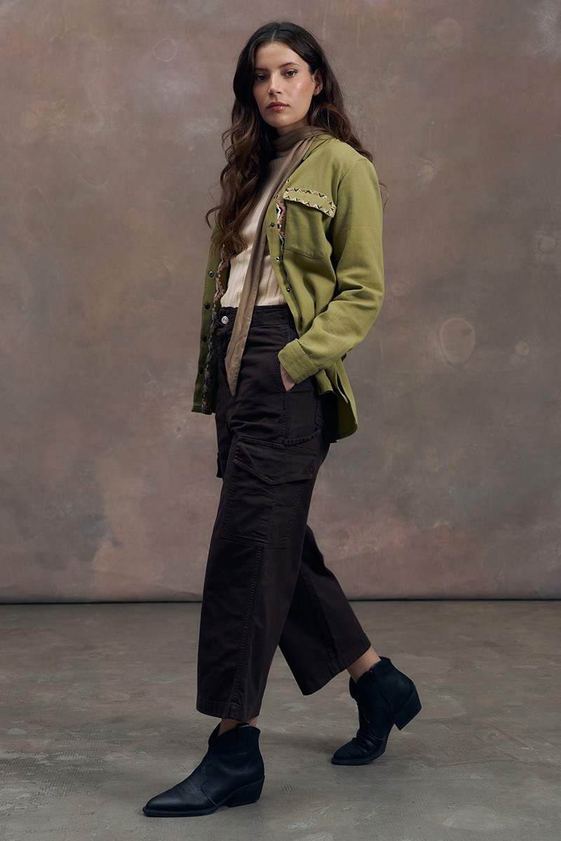 Cargo Crop Bela
