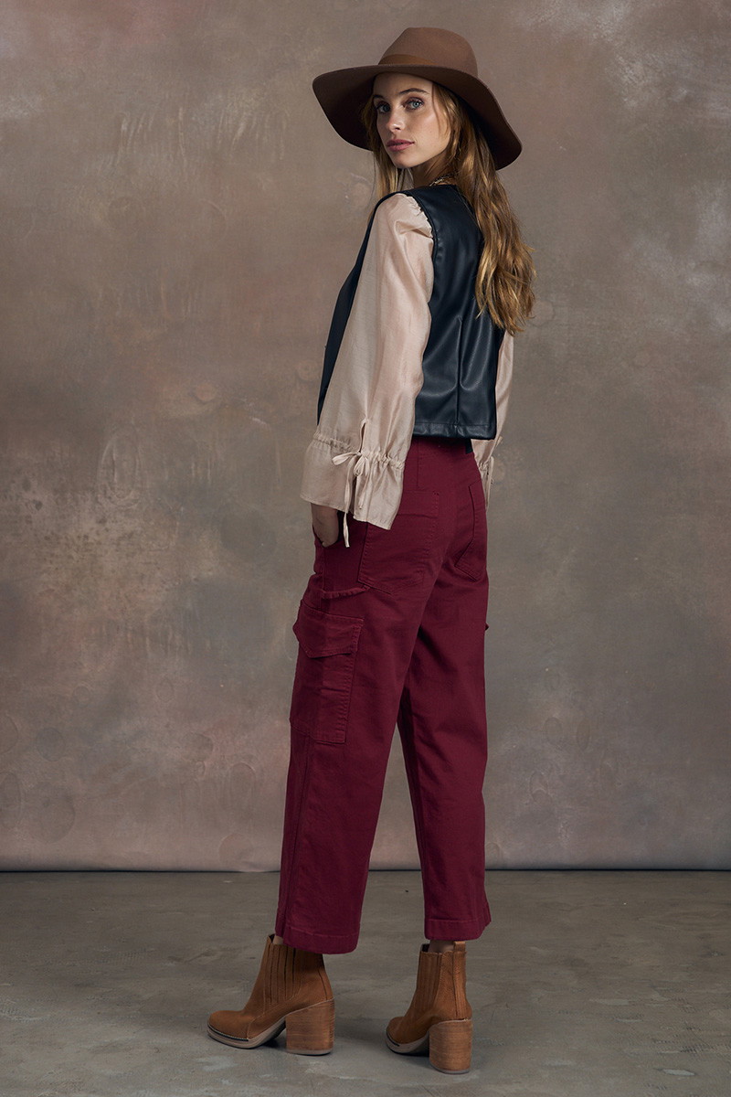 Cargo Crop Bela