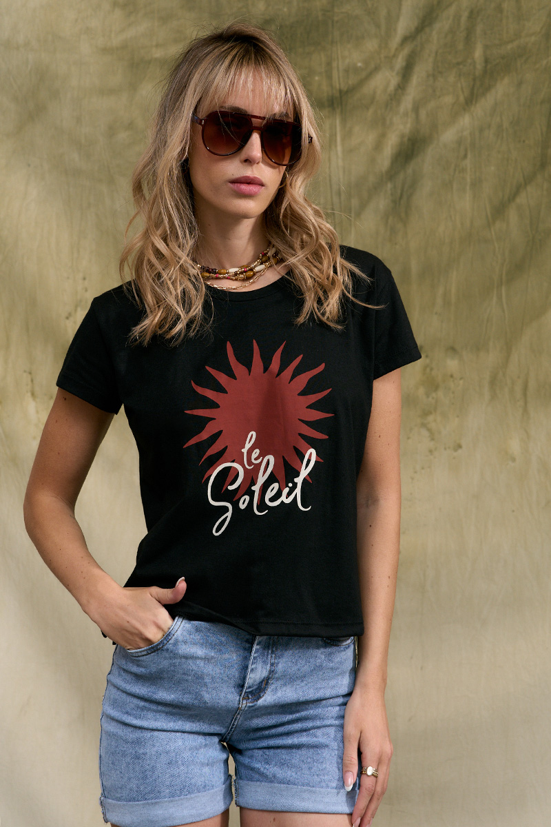 Remera MC Ivanova