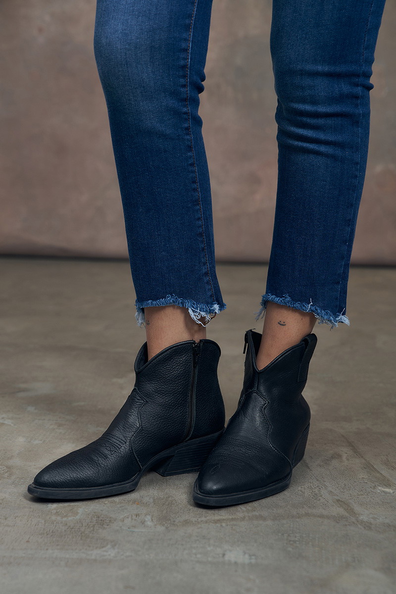 Jean Chupin Crop Bianca
